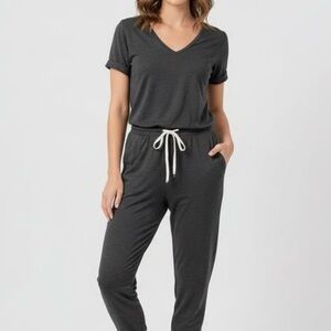 Vuori All Day Jumpsuit Heather Charcoal